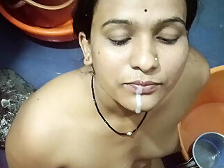 bathroom cum mouth