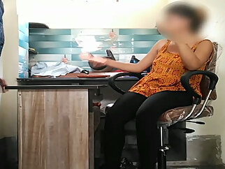 ko office receptionist